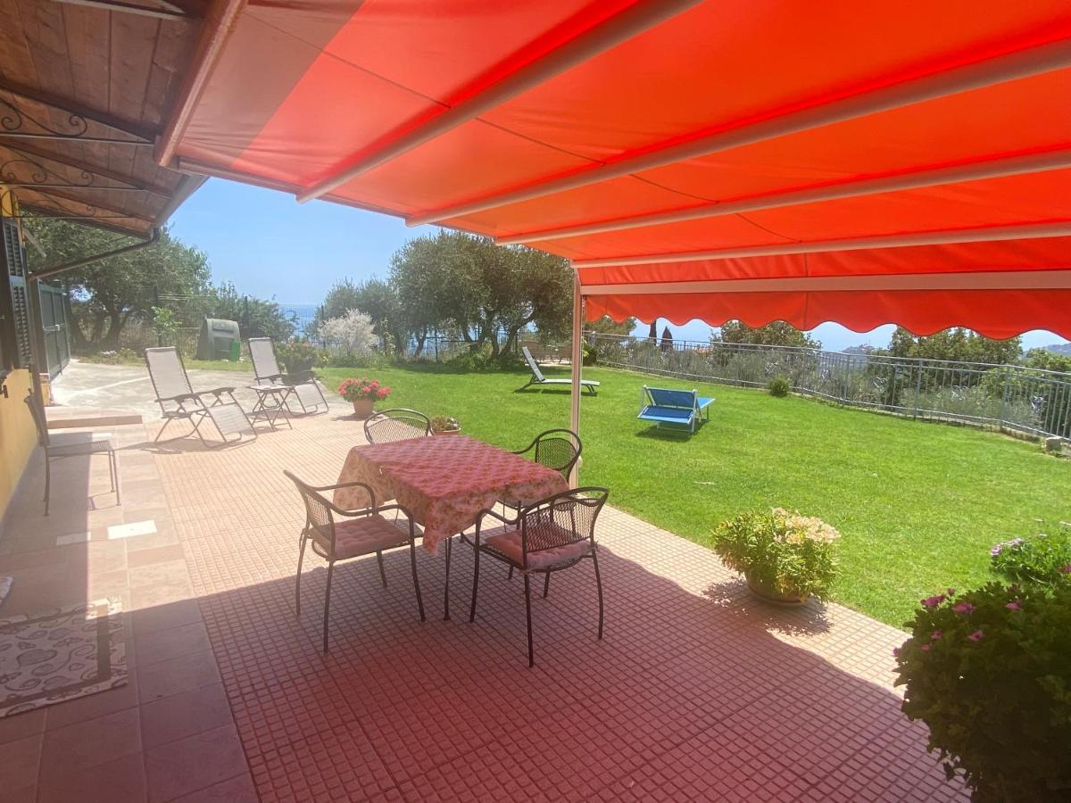 Casa Vista Mare - Superb Garden And Parking Included Villa อิมเปรีอา ภายนอก รูปภาพ