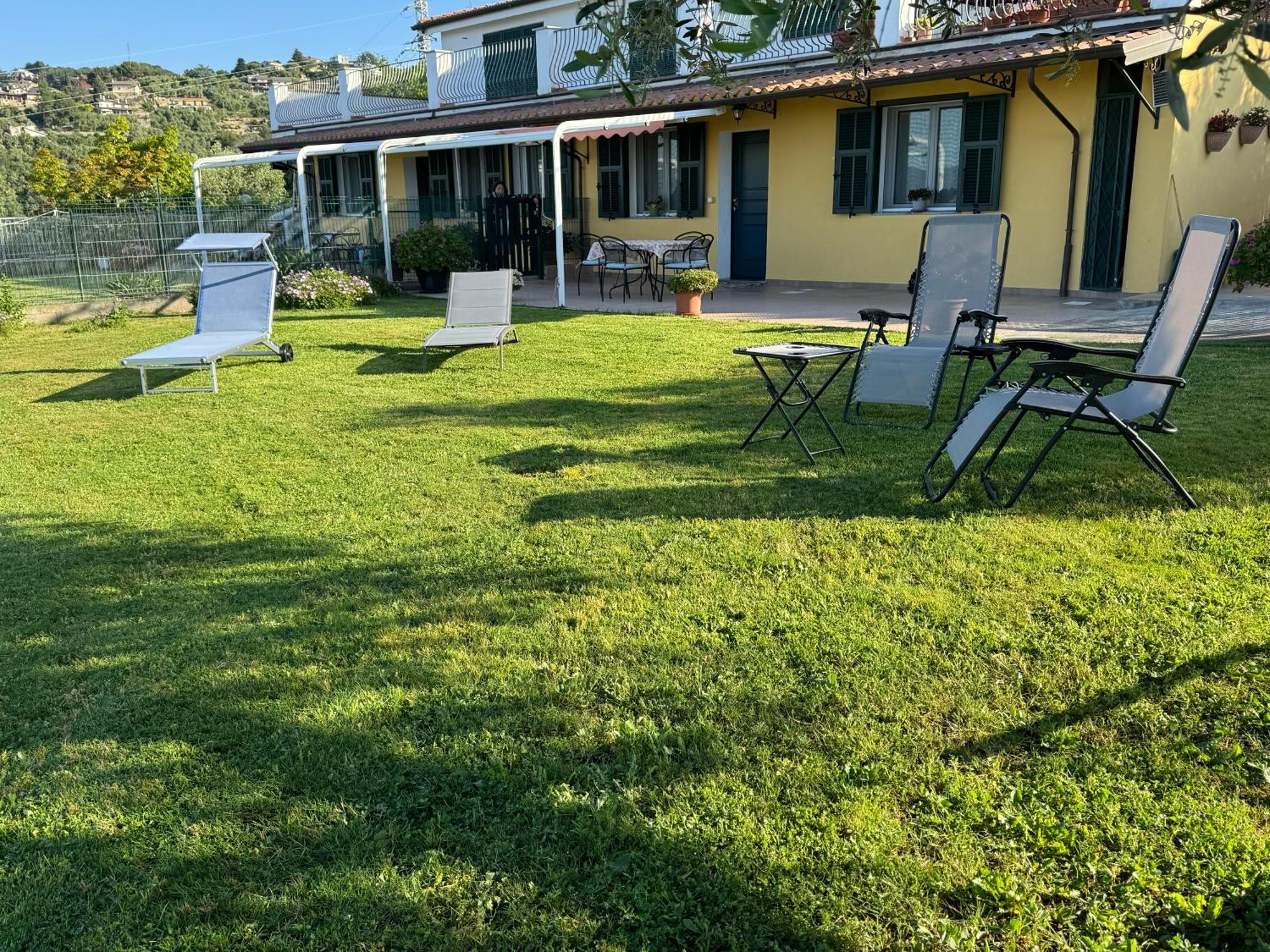 Casa Vista Mare - Superb Garden And Parking Included Villa อิมเปรีอา ภายนอก รูปภาพ